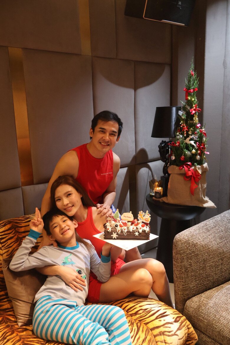 Bé Bảo Bảo ngày càng điển trai, giống “bản sao” của Lương Thế Thành.