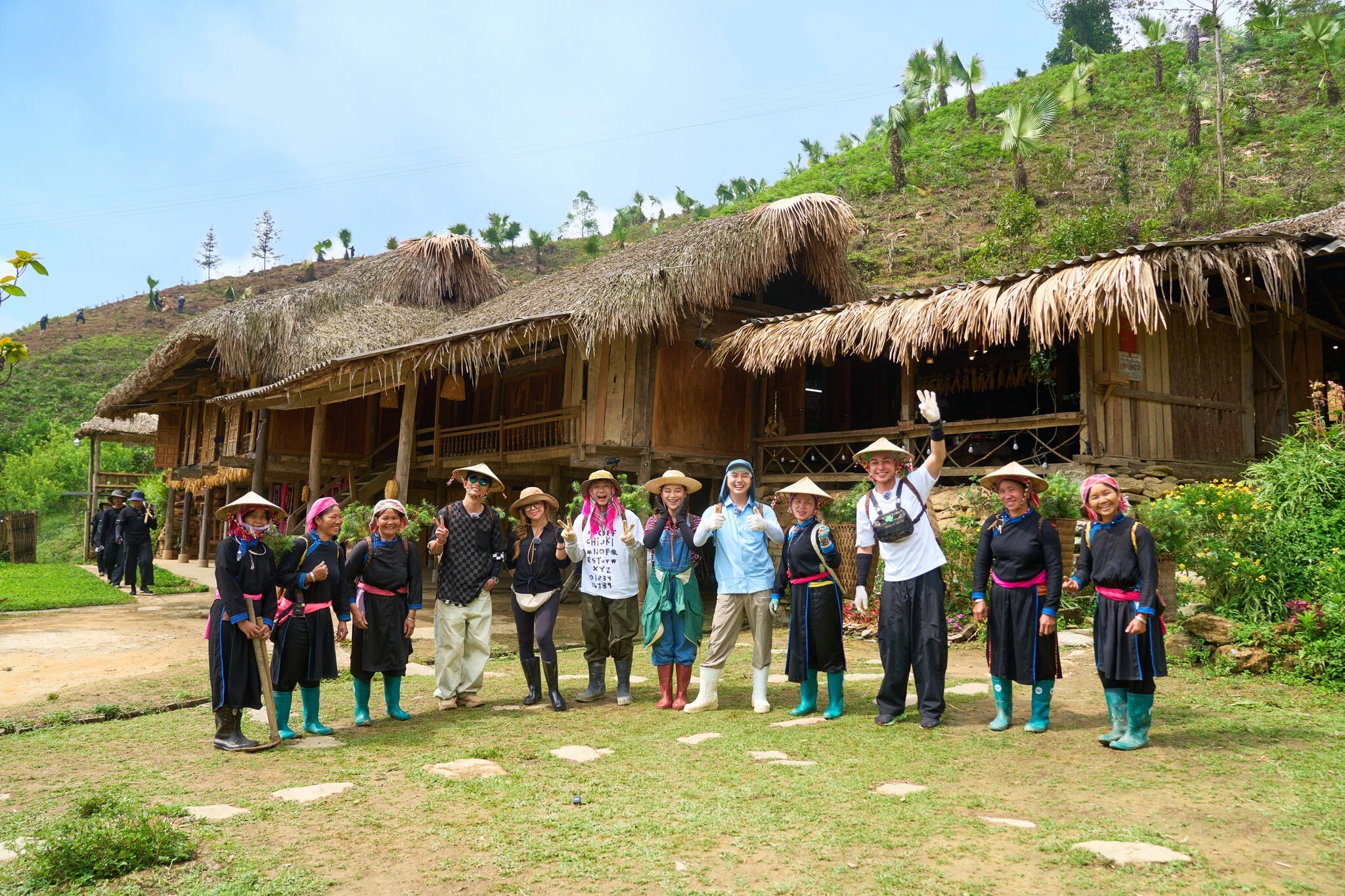Những người dân Việt Nam hiếu khách, chân chất làm nên thành công của chương trình.