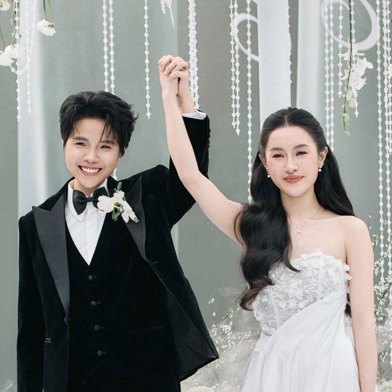 Vũ Cát Tường và Thu Trang làm lễ thành đôi hồi đầu năm 2025.