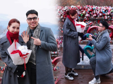 Tiền vệ Đức Huy quỳ gối cầu hôn MC Mù Tạt ở Hàn Quốc, khoe nhẫn kim cương siêu to