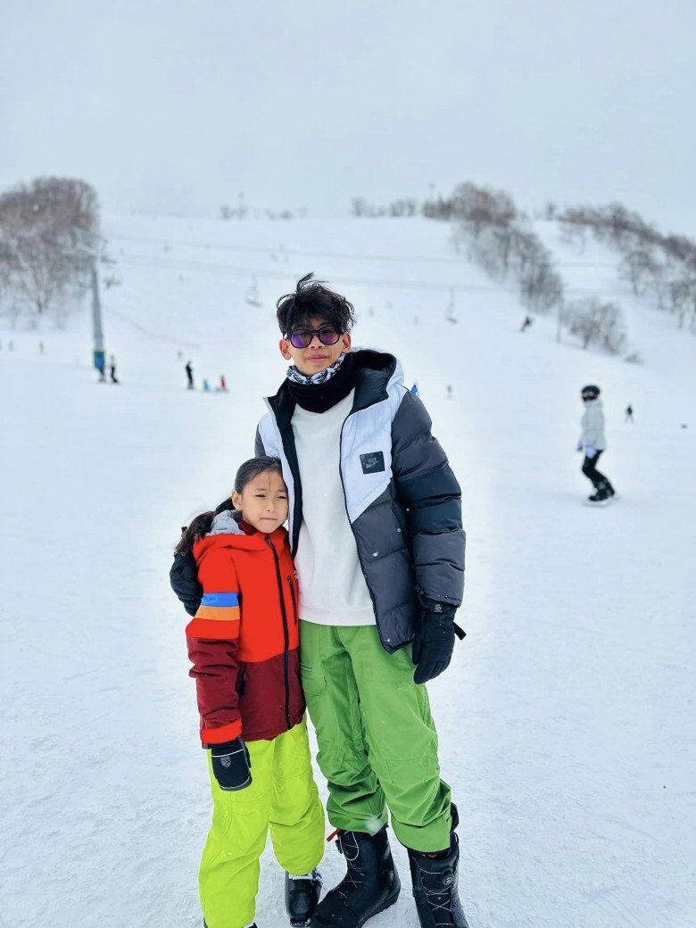 Gia đình Hà Kiều Anh thường có những chuyến du lịch nước ngoài.