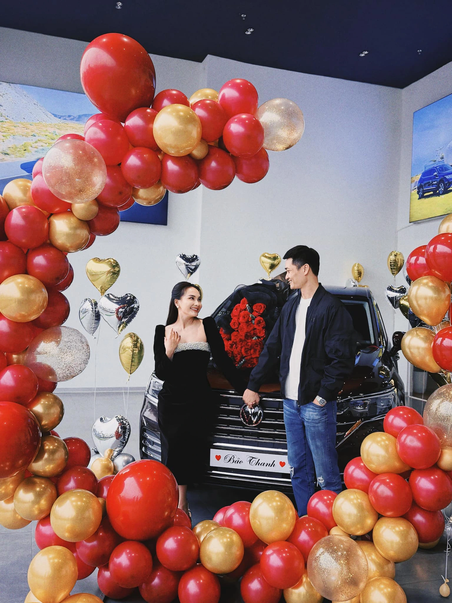 Vợ chồng Bảo Thanh sở hữu nhiều xế hộp, tài sản giá trị.