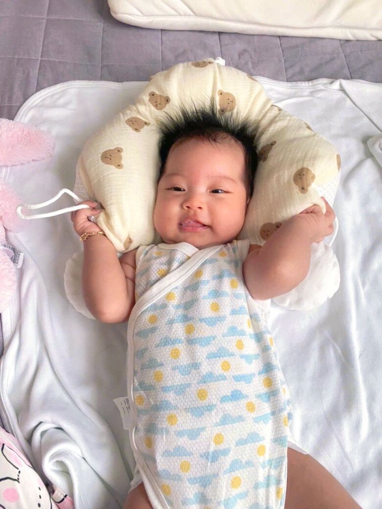 Cô bé Harley 3 tháng tuổi đã biết nghịch ngợm, hoạt bát.