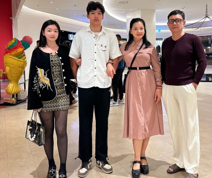 Minh Duy sở hữu chiều cao 1m8, ngoại hình điển trai.