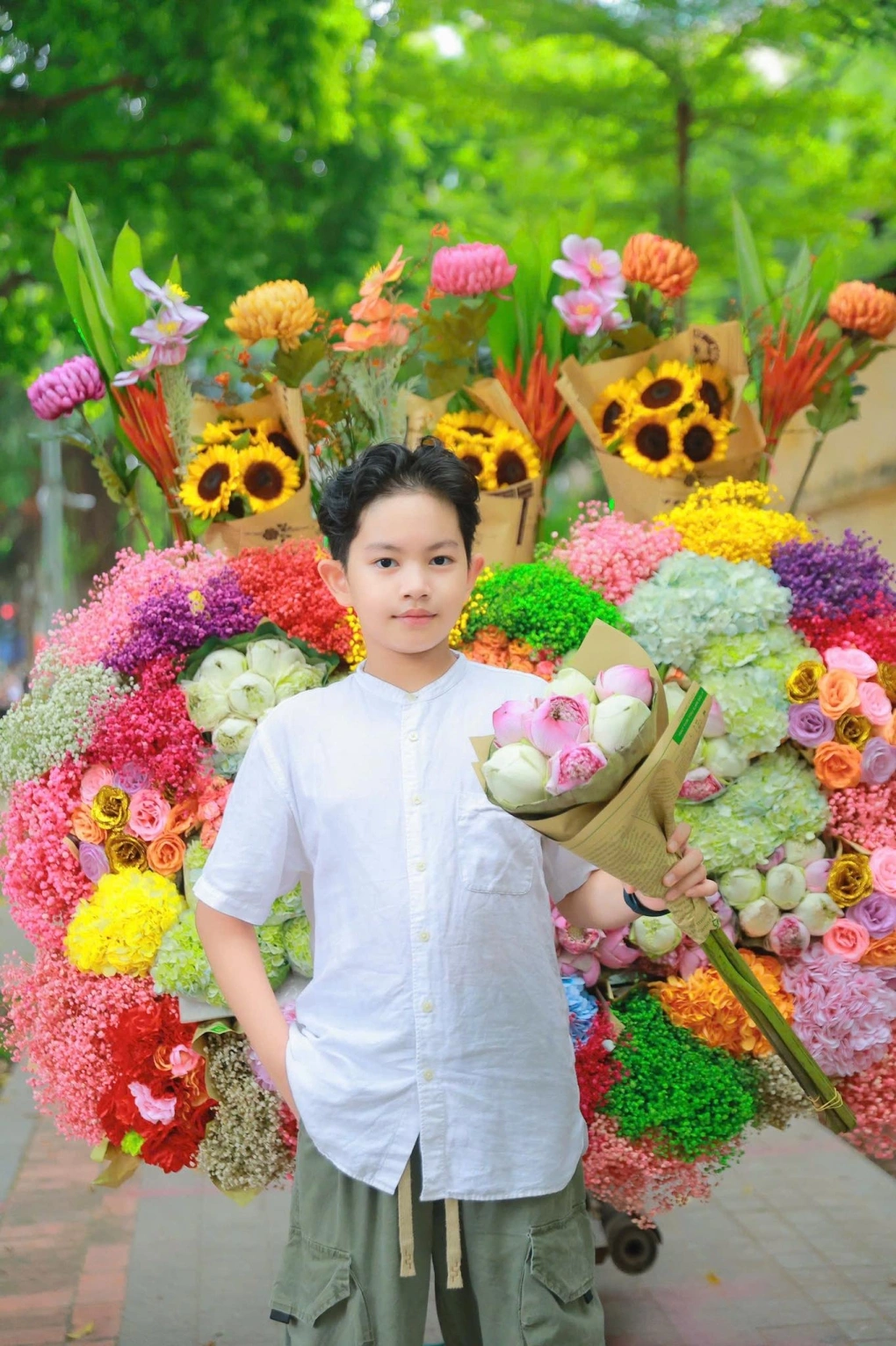 Kubi hiện đã cao gần 1m6, ngoại hình cực kỳ điển trai.