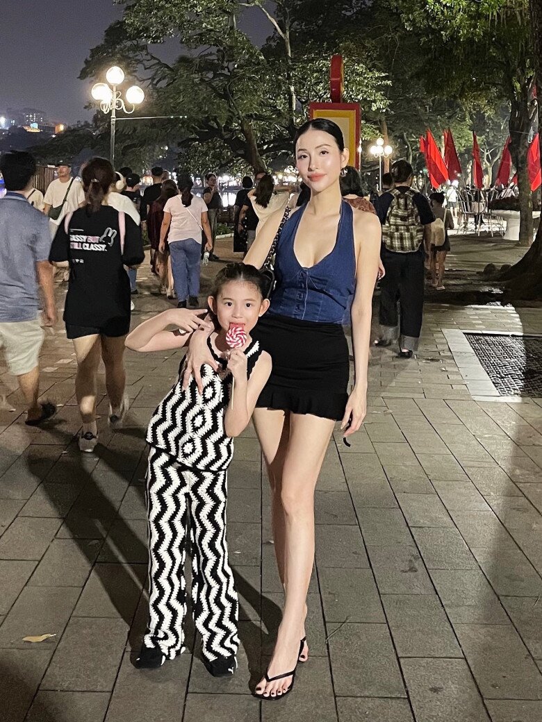 Mỹ nhân sinh năm 1987 khiến nhiều người trầm trồ bởi sắc vóc quyến rũ.