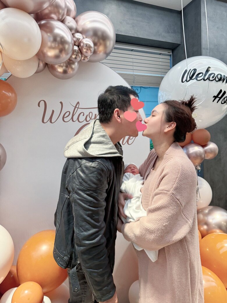 Nữ diễn viên chào đón quý tử Udon vào đầu năm 2025.