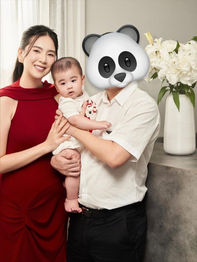 Mai Ngọc là mẹ bỉm nuôi con theo cách khoa học, dạy bé học từ sớm.