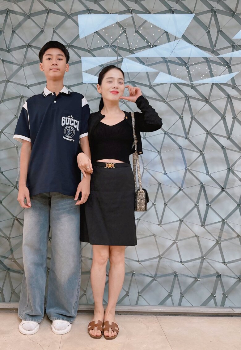 Lệ Quyên cho biết hiện Kỳ Anh đã đạt mốc 1m8.