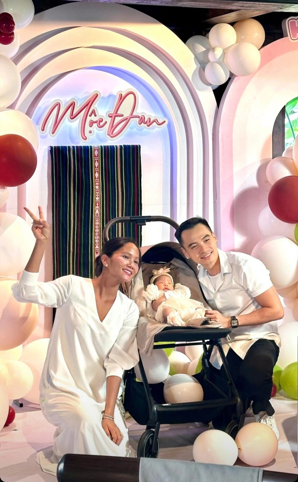 Mộc Đan theo họ mẹ và thừa hưởng tài sản theo phong tục của người Ê Đê.