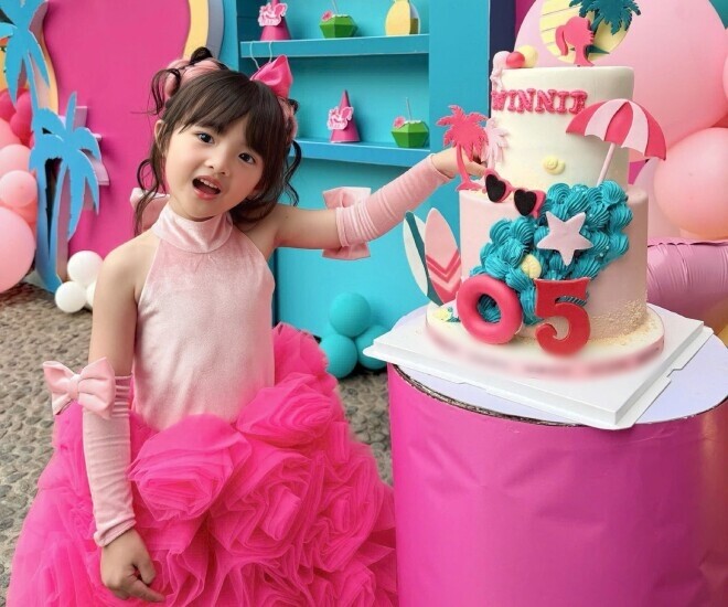 Con gái của Đông Nhi hạnh phúc đón sinh nhật lần thứ 5.