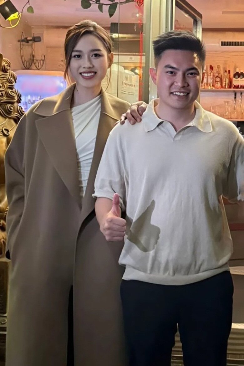 Viết Vương là thiếu gia của tập đoàn lớn ở Quảng Trị.