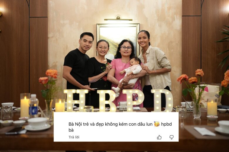 Mẹ chồng nàng hậu được khen trẻ trung và xinh đẹp không kém con dâu.