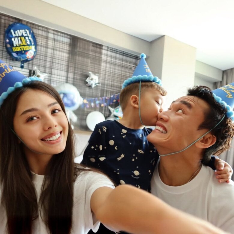 Sao Việt 24h: Không chờ nổi tới Giáng sinh, con gái lai Tây của Hà Anh ngủ cạnh cây thông trong căn nhà đẹp như cổ tích - 11