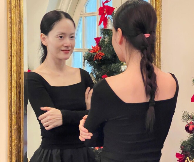 Lan Phương gây chú ý khi khoe mặt mộc ở tuổi 42. 