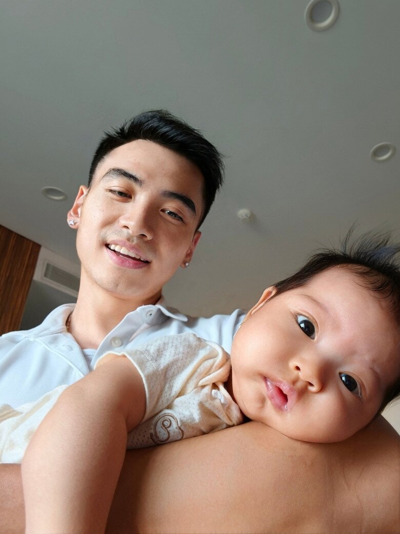 Sao Việt 24h: MC Đan Lê bất ngờ lộ tóc bạc đầy đầu ở tuổi 42, được con trai nhắc nhở về chuyện tình cảm với chồng - 8