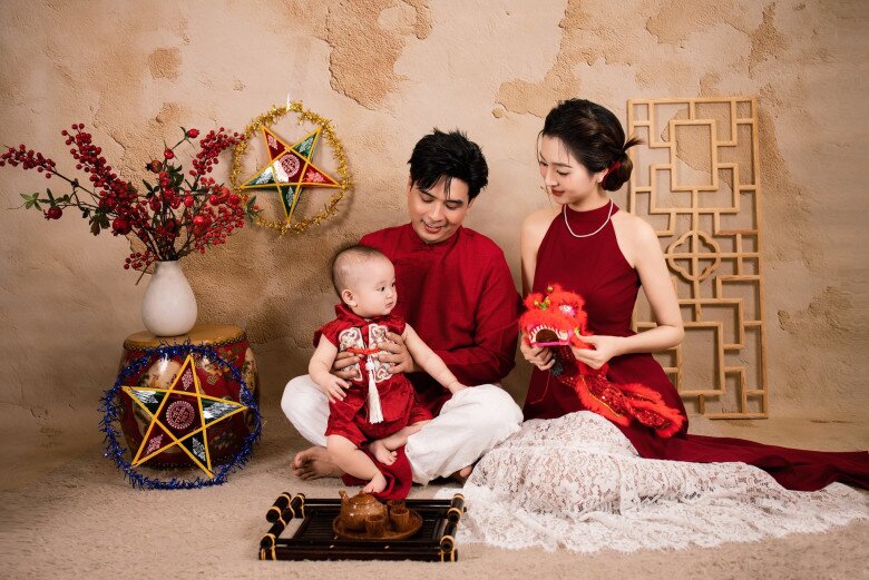 Sao Việt 24h: MC Diệp Chi cùng con gái đến Thượng Hải, ái nữ 13 tuổi dáng chuẩn như người mẫu, nhìn như em gái của mẹ - 12