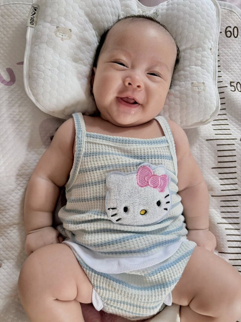 Sao Việt 24h: Nhật Kim Anh amp;#34;mukbangamp;#34; cùng con gái 10 tháng tuổi, tốc độ ăn của nhóc tì lai khiến mẹ đút amp;#34;không kịp thởamp;#34; - 7