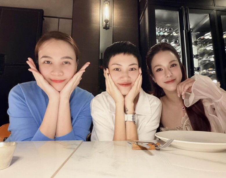 Sao Việt 24h: Phạm Hương đăng bàn tiệc Lễ Tạ ơn rực rỡ trong biệt thự 1000m2 tại Mỹ, khoe cuộc sống viên mãn ở trời Tây - 10