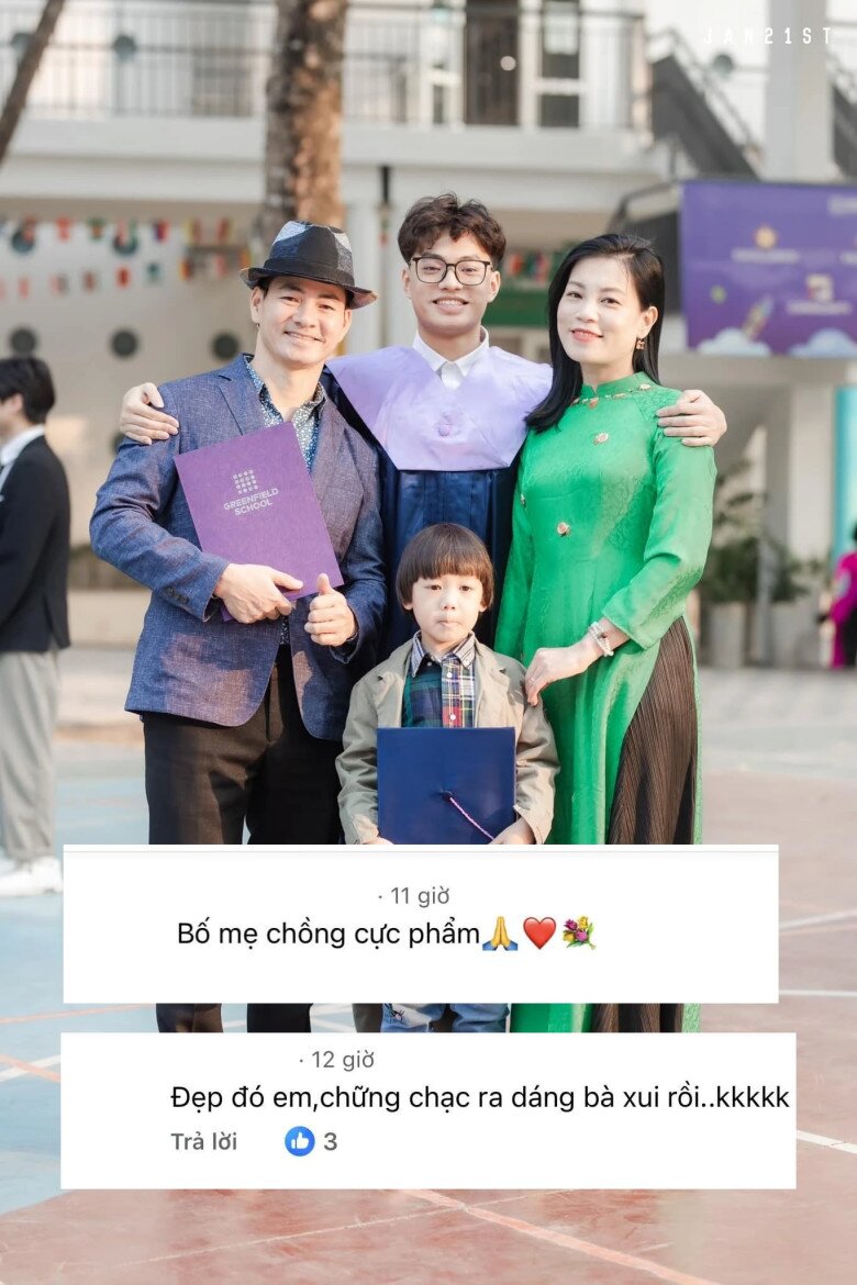 Nhiều bạn bè và người hâm mộ nhận xét vợ chồng Xuân Bắc ra dáng bố mẹ chồng.