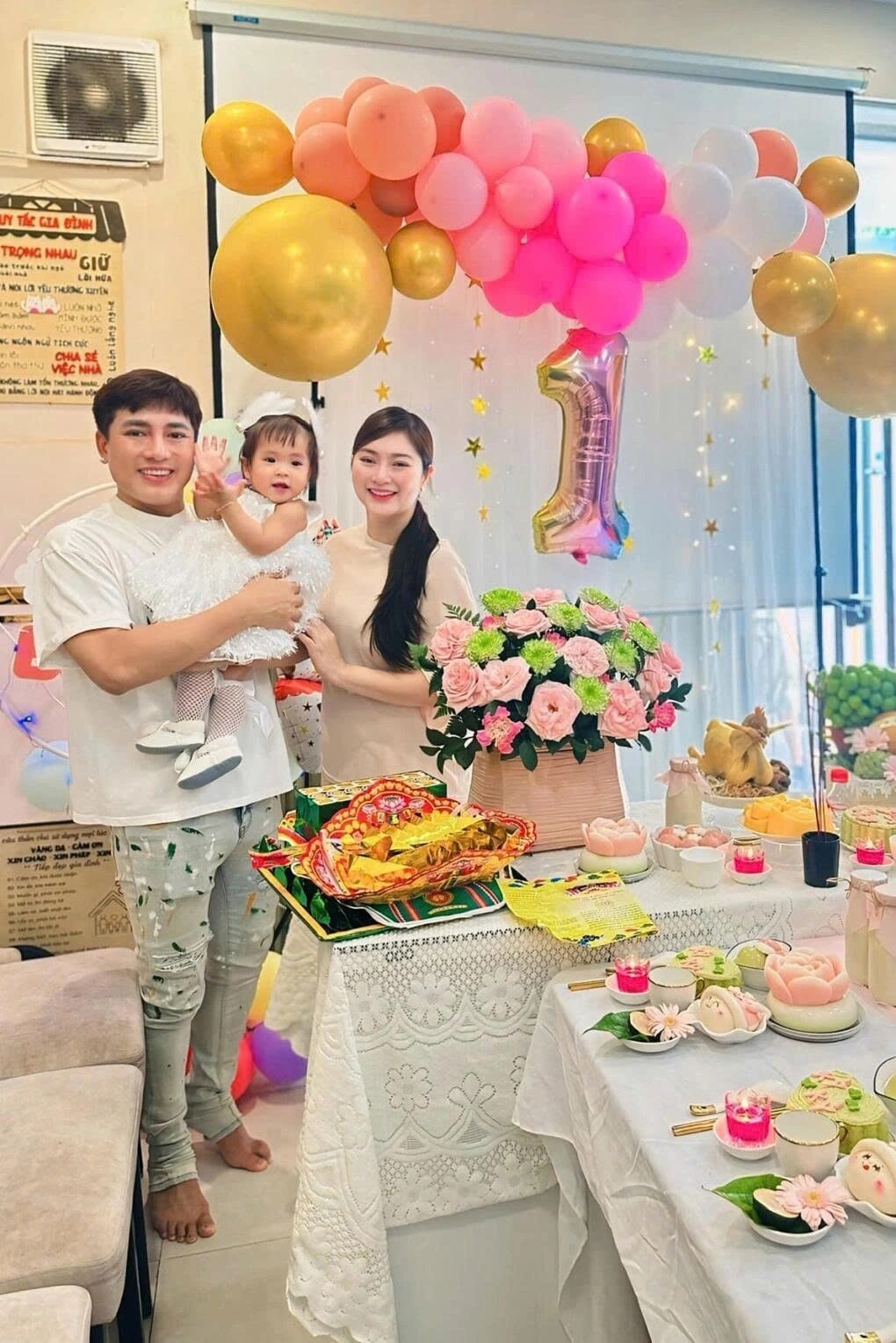 Châu Khải Phong và Thanh Trúc chào đón ái nữ nhờ phương pháp IVF.