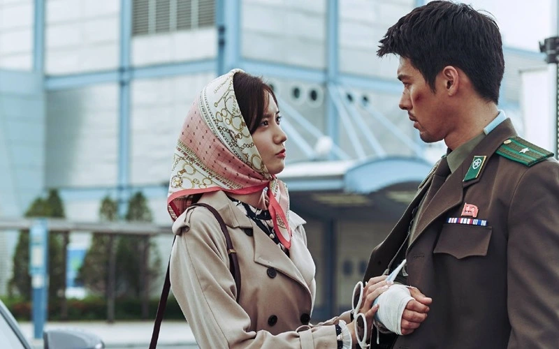 Yoona và Hyun Bin có màn kết hợp hài hước trong phim điện ảnh.