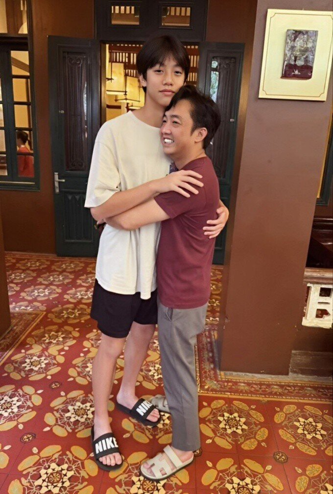 Cường Đô La thường chia sẻ những khoảnh khắc gần gũi bên quý tử.