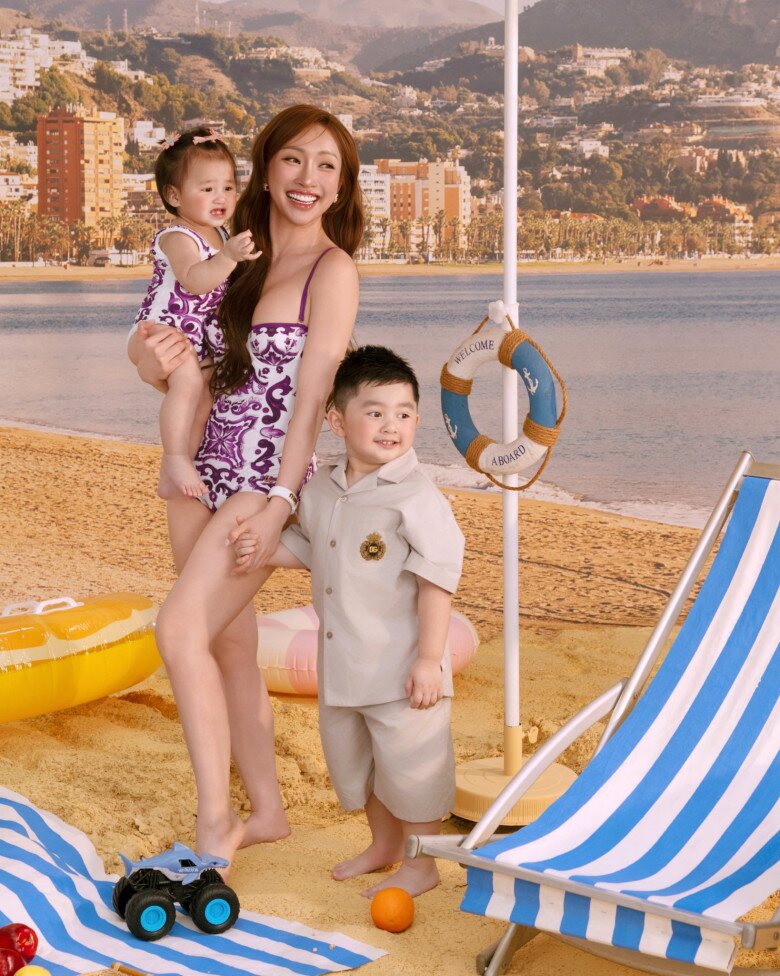 Sao Việt 24h: Vợ NSND Xuân Bắc được khen nhìn như amp;#34;lên chứcamp;#34; khi tình tứ đứng cạnh chồng, chuẩn dáng amp;#34;bà sui cực phẩmamp;#34; - 6