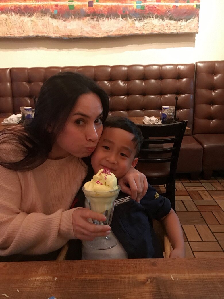 Sao Việt 24h: Vợ NSND Xuân Bắc được khen nhìn như amp;#34;lên chứcamp;#34; khi tình tứ đứng cạnh chồng, chuẩn dáng amp;#34;bà sui cực phẩmamp;#34; - 8