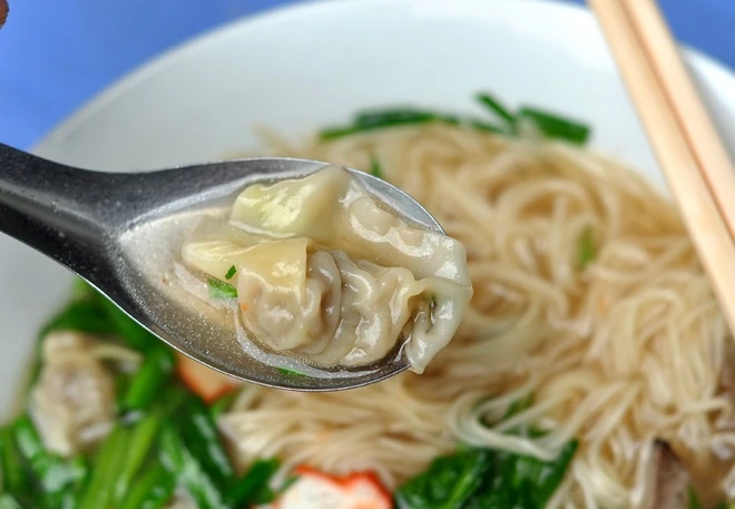 Đi tìm 3 quán mì vằn thắn lâu đời ngon nổi tiếng Thủ đô: Có quán mệnh danh là amp;#34;siêu chảnhamp;#34;, chỉ bán vài tiếng là hết sạch - 3