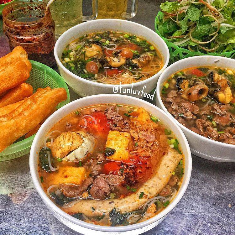 Ăn Sập 5 Quán Bún Ốc Lâu Đời Nhất Hà Nội: Con Ốc Nào Cũng Béo Núc, Quán Vỉa Hè Đông Nghịt Khách Ngày Bán Cả Nghìn Bát Amp;#34;Ăn Sậpamp;#34; 5 Quán Bún Ốc Lâu Đời Nhất Hà Nội: Con Ốc Nào Cũng Béo Núc, Quán Vỉa Hè Đông Nghịt Khách Ngày Bán Cả Nghìn Bát - 3