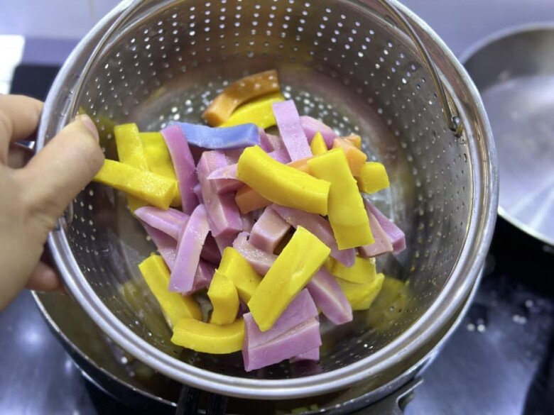 Thứ cứng như đá đem nấu lại dẻo dai ngon lành, xưa là món nhà nghèo nay lên đời thành đặc sản nhiều người thích mê - 3