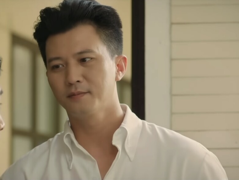 Hà Việt Dũng trong vai Viễn vẫn hiện lên một cách gần gũi, thân quen chứ không khiến khán giả bị ngợp.