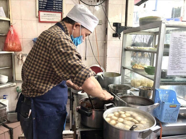 Giữa Lòng Thủ Đô Có 4 Quán Chè Trường Tồn Với Thời Gian: Tồn Tại Mấy Chục Năm Đến Nay Vẫn Nườm Nượp Khách Mỗi Ngày Giữa Lòng Thủ Đô Có 4 Quán Chè Amp;#34;Trường Tồnamp;#34; Với Thời Gian: Tồn Tại Mấy Chục Năm Đến Nay Vẫn Nườm Nượp Khách Mỗi Ngày - 1