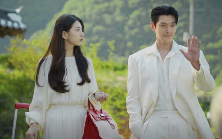 Iblis thay đổi diện mạo, phong cách thành người hiện đại và lấy tên là Lee Beul Li.