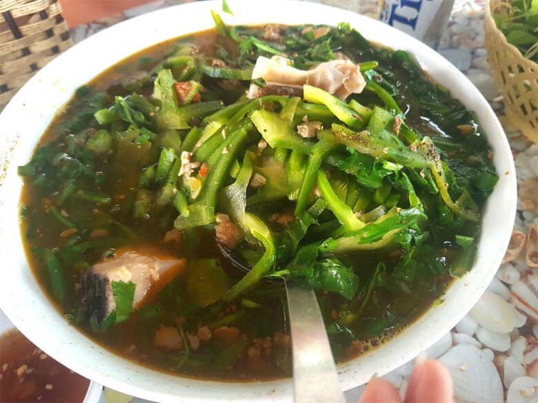Loại cây tưởng không ăn được đem nấu canh thành đặc sản chỉ có ở Quảng Trị, xưa dành cho amp;#34;nhà nghèoamp;#34; nay ai cũng thích mê - 3