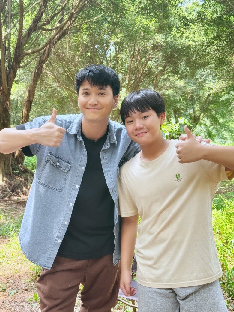 Màn thay diễn viên của cách em 1 milimet huỳnh anh có con trai thất lạc huyền lizzie và em gái xinh như búp bê - 2