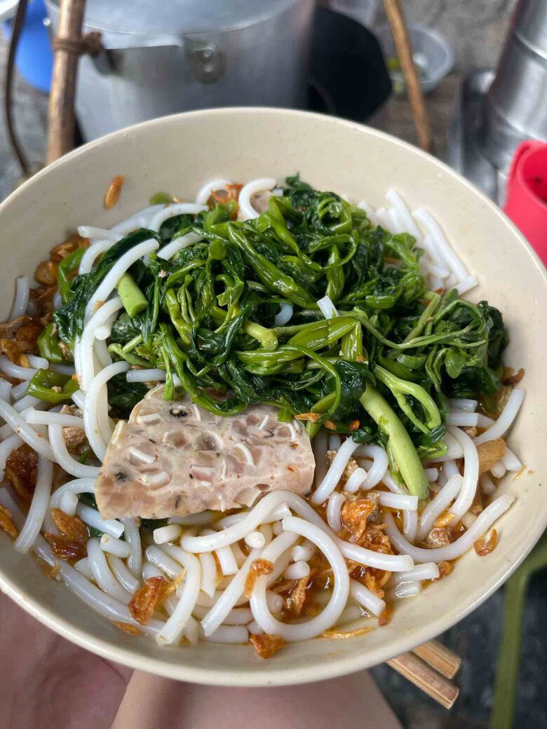 Món Ăn Từ Thời Bao Cấp Nay Là Đặc Sản Nức Tiếng Thủ Đô: Khắp Hà Nội Chỉ Có Vài Nơi Bán Nhưng Đảm Bảo Ngon Nhức Nách Món Ăn Từ Thời Bao Cấp Nay Là Đặc Sản Nức Tiếng Thủ Đô: Khắp Hà Nội Chỉ Có Vài Nơi Bán Nhưng Đảm Bảo Ngon Amp;#34;Nhức Náchamp;#34; - 4