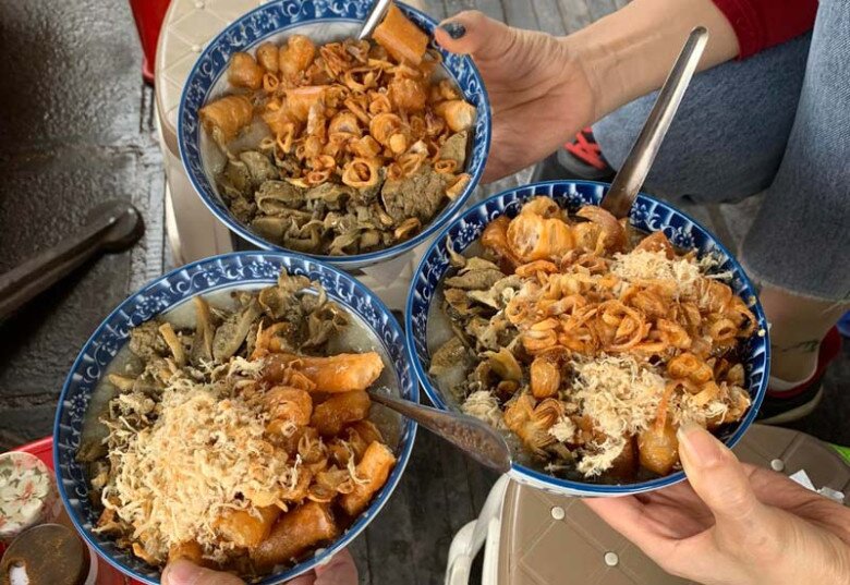 3 quán cháo trai lâu đời nhất Hà Nội: Có quán tồn tại hơn 40 năm, nhiều khách quen ăn từ bé tới lớn vẫn chỉ một hương vị - 3