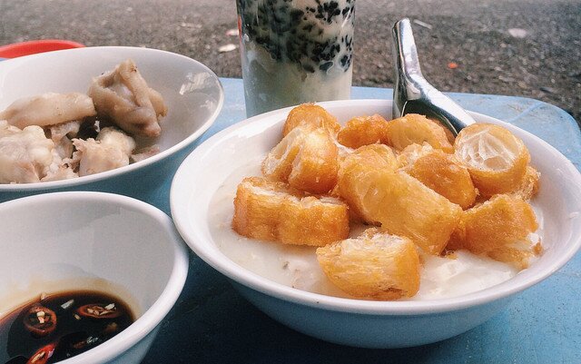 3 quán cháo trai lâu đời nhất Hà Nội: Có quán tồn tại hơn 40 năm, nhiều khách quen ăn từ bé tới lớn vẫn chỉ một hương vị - 6