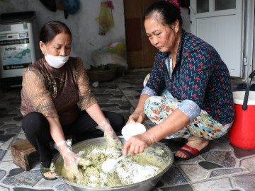 Món ăn "cứu đói" chỉ có ở Nghệ An từng thất truyền, nay thành đặc sản làm ngày đêm vẫn không kịp để bán