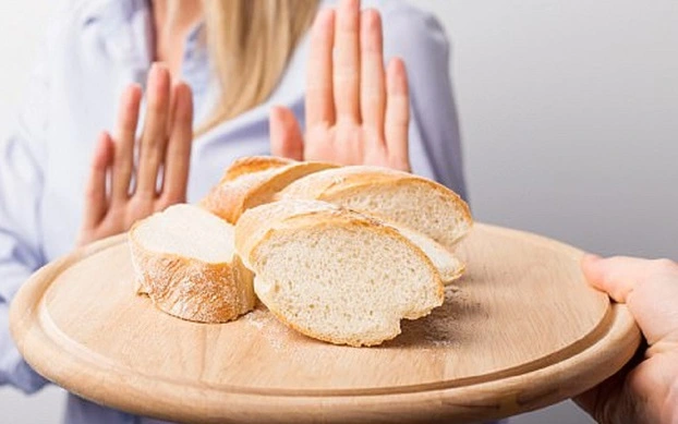 Thiếu tinh bột cơ thể sẽ không đủ năng lượng để hoạt động, dễ dẫn đến mệt mỏi, suy nhược cơ thể (Ảnh minh hoạ)