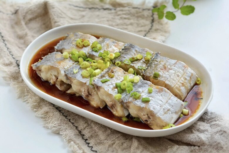 Cá hố dễ chế biến thành nhiều món ăn khác nhau, thích hợp với mọi độ tuổi (Ảnh minh hoạ)