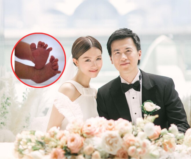 Dâu hào môn Văn Vịnh San khoe ảnh bàn chân em bé, thông báo sinh con đầu lòng.