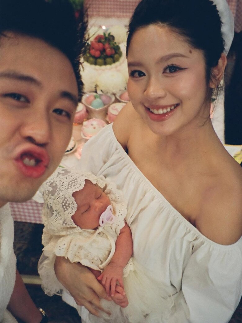 Hot girl áo dài trắng gây sốt năm nào giờ lên chức mẹ, khoe vòng một căng đầy ở phòng tập sau 3 tháng sinh con - 8