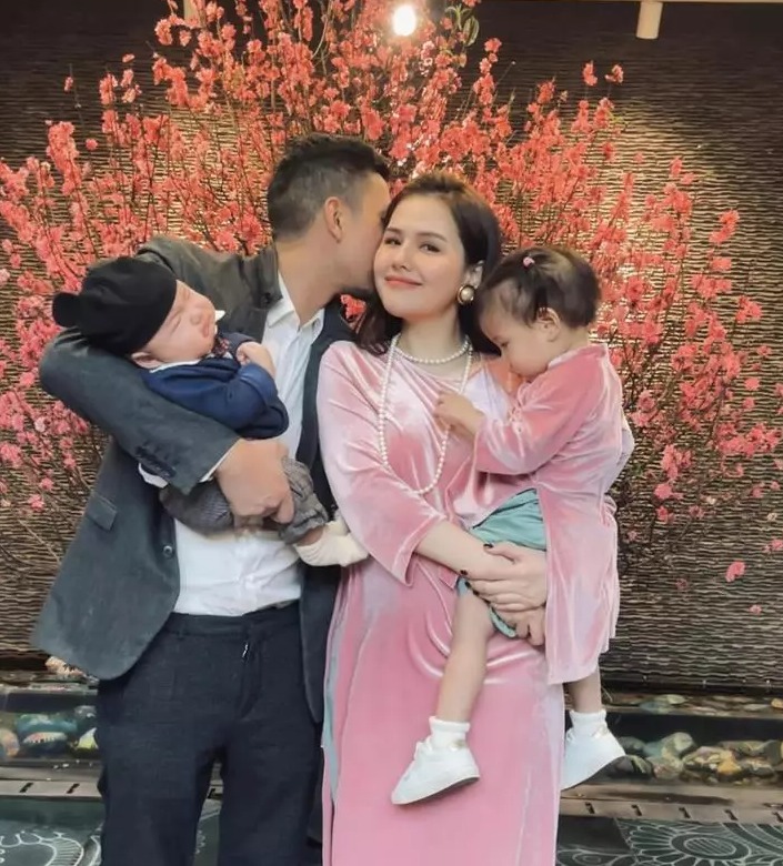 Cặp bạn thân cùng làm dâu hào môn đọ sắc gây sốt: Qua sinh nở vẫn như thiếu nữ, chồng đại gia yêu chiều - 7