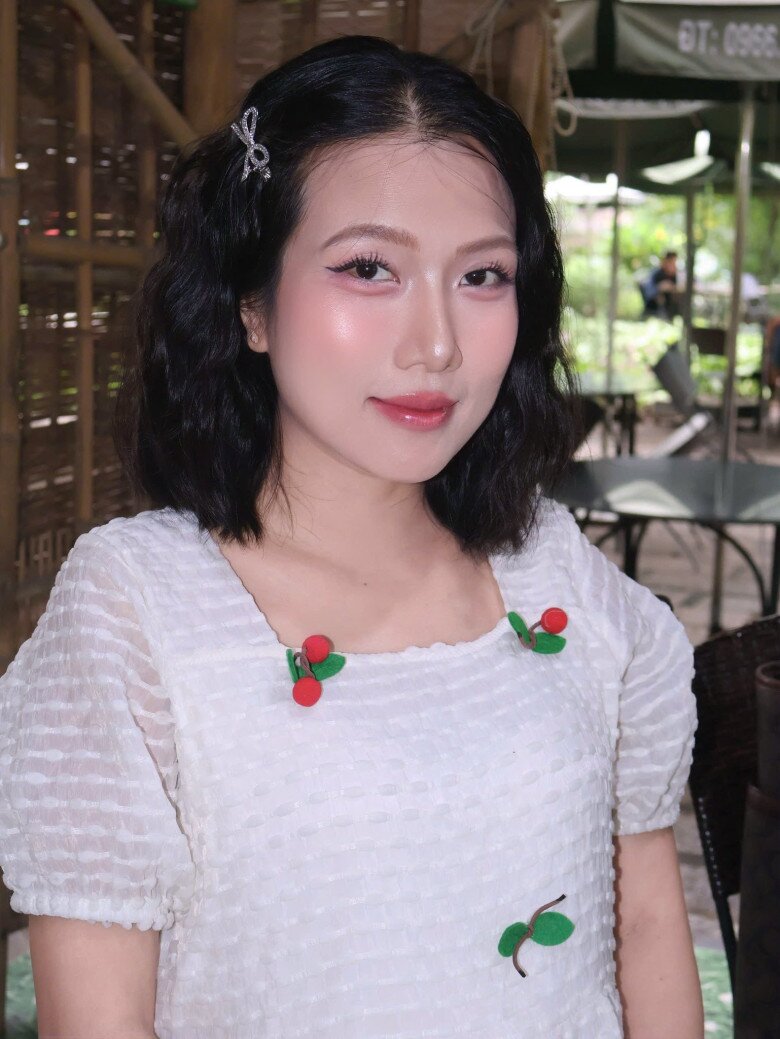 Người đẹp phim miền Tây bế bầu xuống phố cùng amp;#34;hồng hài nhiamp;#34;, con gái riêng 13 tuổi đáng yêu cao gần bằng mẹ - 5