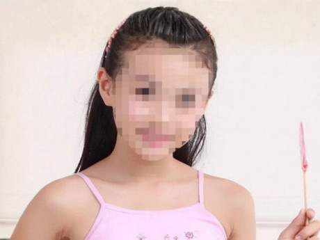 Con gái 8 tuổi nhập viện vì chảy máu vùng kín nhiều ngày, kết quả siêu âm khiến mẹ ân hận