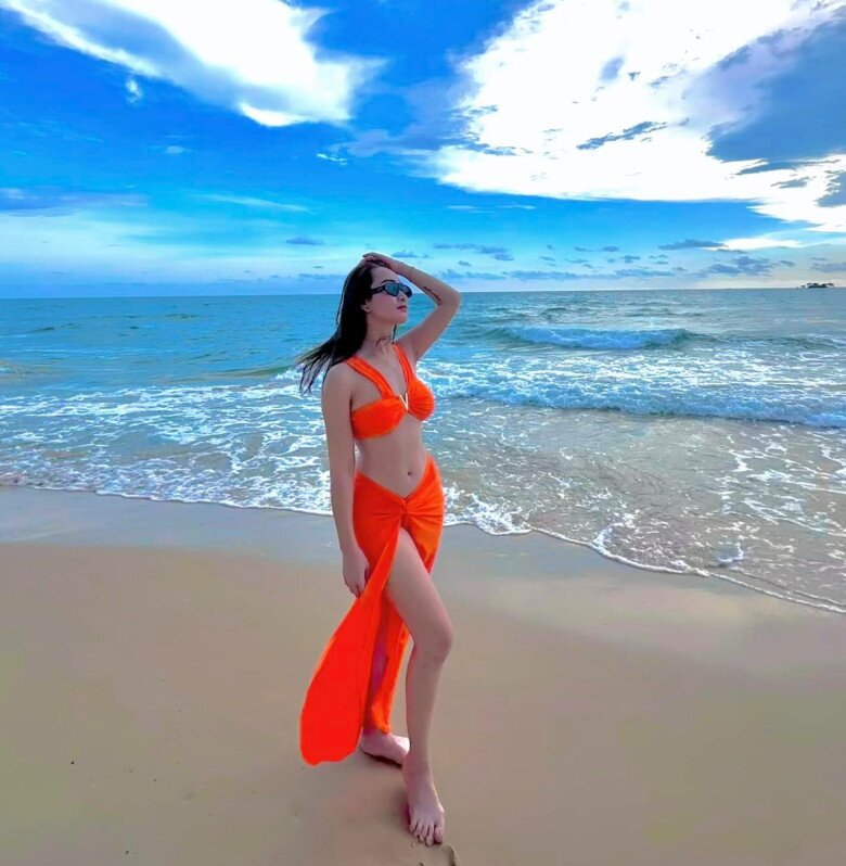 Hot girl dân tộc Thái lấy chồng là amp;#34;Phó cục trưởng điển trai nhất sóng VTVamp;#34;, sau sinh tự tin mặc hở khoe dáng nuột - 8