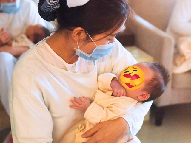 Sau thời gian thực hiện các mẹo Đông y, cô gái đã có kinh nguyệt trở lại và mang thai tự nhiên (Ảnh minh hoạ).